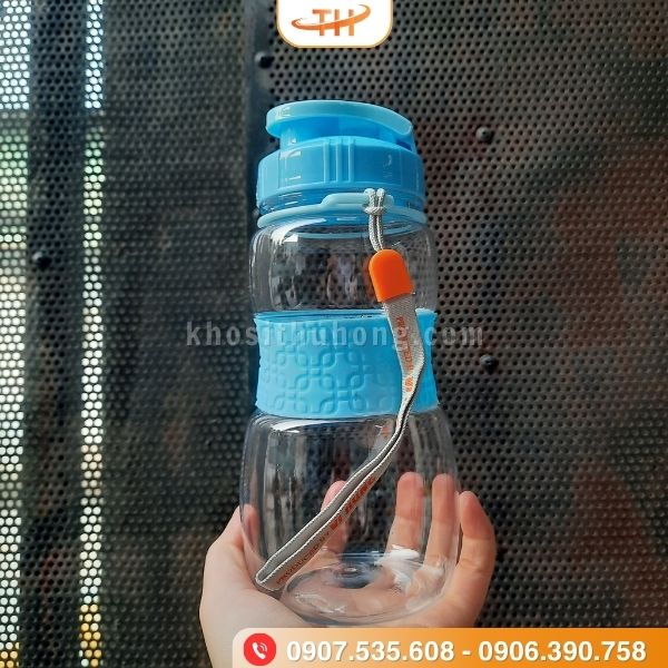 Bình nước nhựa học sinh chất liệu nhựa an toàn Bình nước nhựa học sinh chất liệu nhựa an toàn