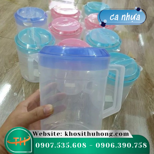 Ca nhựa đựng nước đủ màu sắc