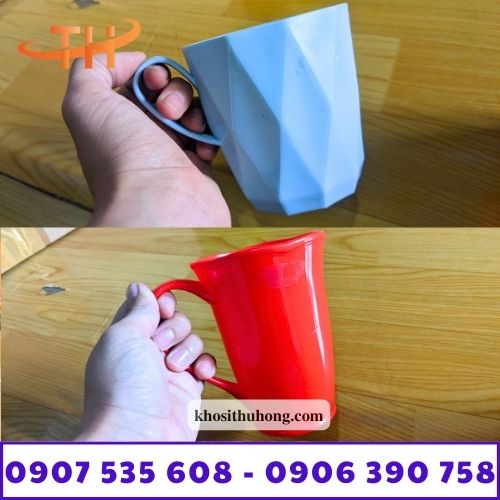 Cốc Nhựa uống nước có quai