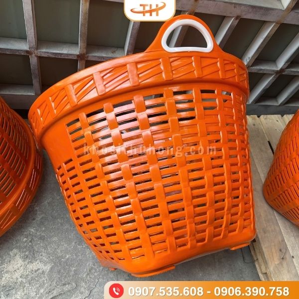 Cần xé nhựa có các lỗ thoáng khí Cần xé nhựa có các lỗ thoáng khí