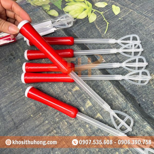 Cây đánh bọt cà phê gồm hai phần chính Cây đánh bọt cà phê gồm hai phần chính