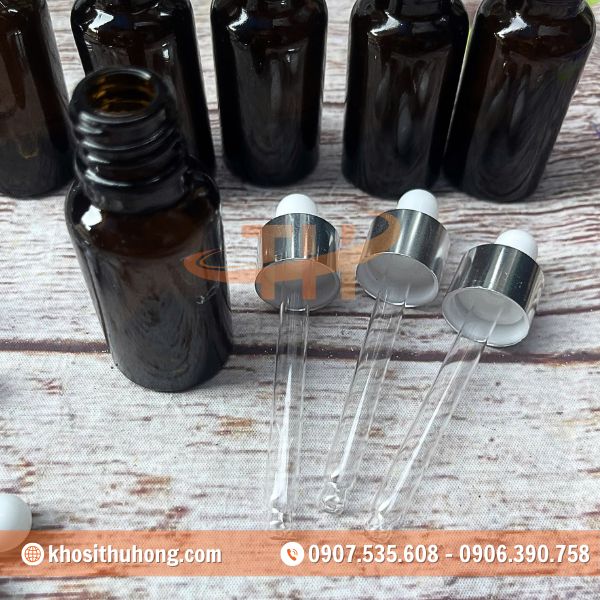 Chai thủy tinh đựng tinh dầu 20ml được sử dụng rộng rãi Chai thủy tinh đựng tinh dầu 20ml được sử dụng rộng rãi