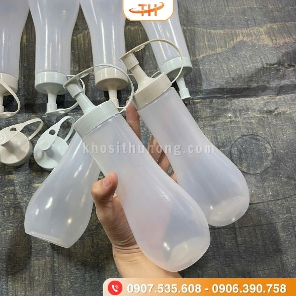 Chai xịt tương ớt làm từ nhựa an toàn vệ sinh Chai xịt tương ớt làm từ nhựa an toàn vệ sinh