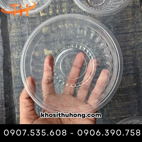 Chén nhựa có nhiều kích thước