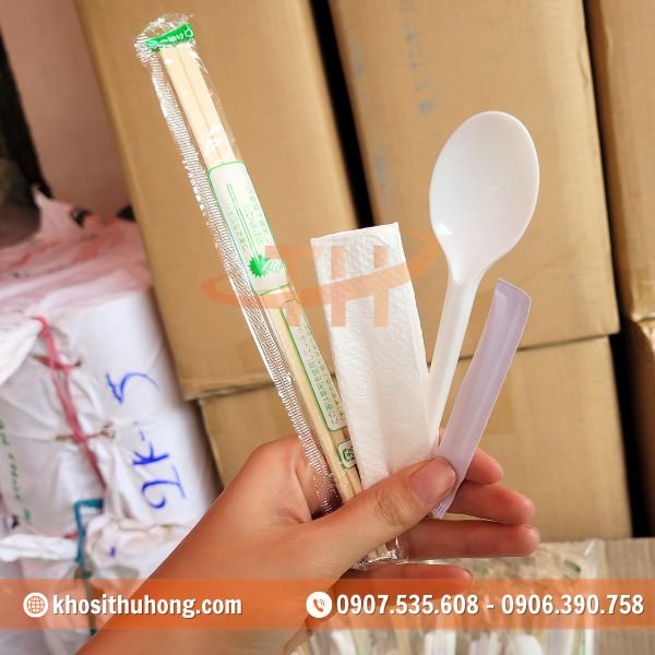 Combo đũa muỗng dùng 1 lần là món hàng không thể thiếu Combo đũa muỗng dùng 1 lần là món hàng không thể thiếu