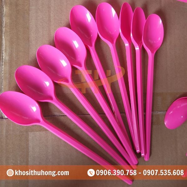 Địa chỉ bán sỉ muỗng nhựa cán dài 20cm màu hồng uy tín Địa chỉ bán sỉ muỗng nhựa cán dài 20cm màu hồng uy tín