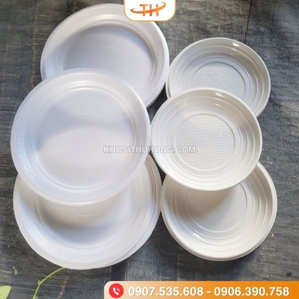 Dĩa nhựa dùng 1 lần giúp tiết kiệm thời gian Dĩa nhựa dùng 1 lần giúp tiết kiệm thời gian