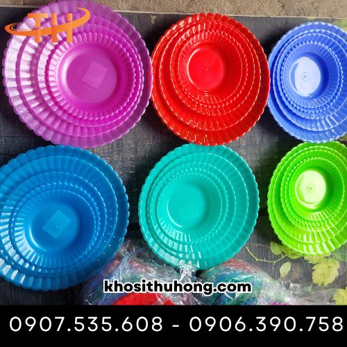 Dĩa nhựa đựng trái cây