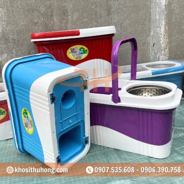 Được trang bị bánh xe di chuyển và tay xách tiện lợi Được trang bị bánh xe di chuyển và tay xách tiện lợi