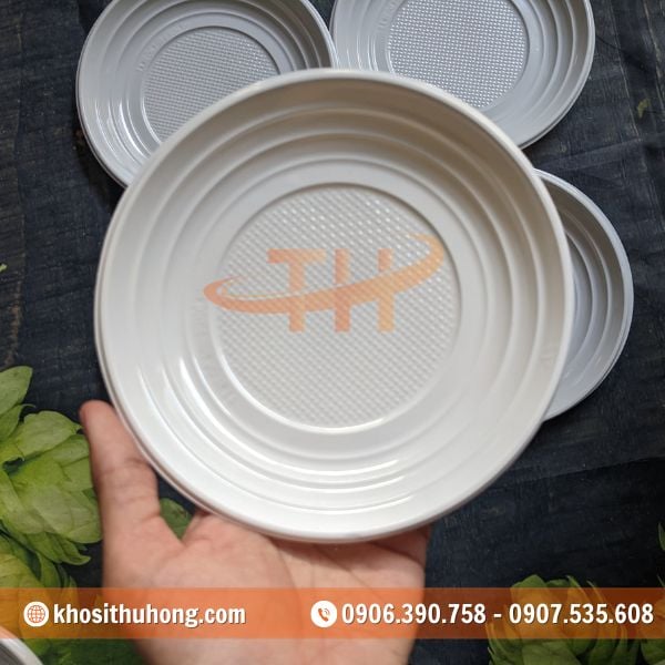 Đường kính 14cm vừa vặn cho một miếng bánh kem tiêu chuẩn Đường kính 14cm vừa vặn cho một miếng bánh kem tiêu chuẩn