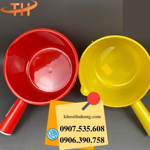 Gáo múc nước tắm