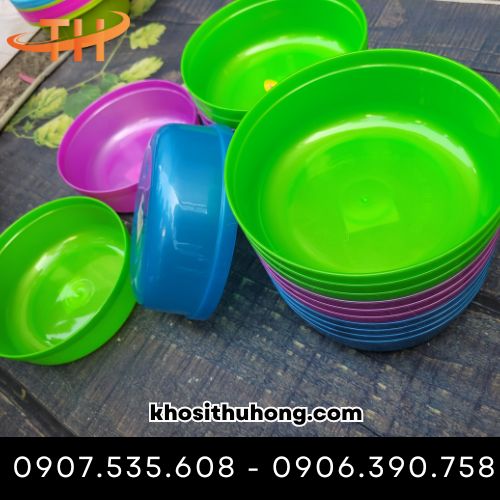 Gáo múc nước giúp phục vụ sinh hoạt đời sống