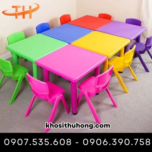 Ghế nhựa có trọng lượng nhẹ, dễ dàng di chuyển