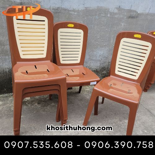 Ghế nhựa bền bỉ, sử dụng lâu dài