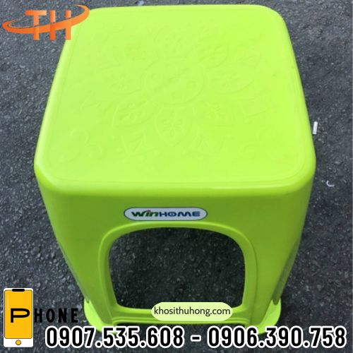 Ghế nhựa màu xanh lá