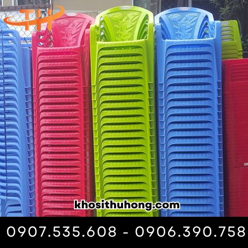 Ghế nhựa xếp chống tiết kiệm diện tích