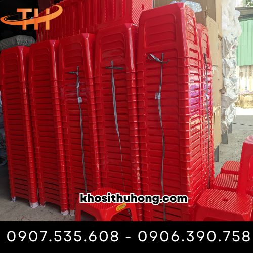 Ghế nhựa lùn có tựa