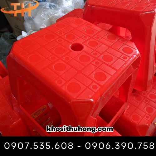 Ghế nhựa 4 chân
