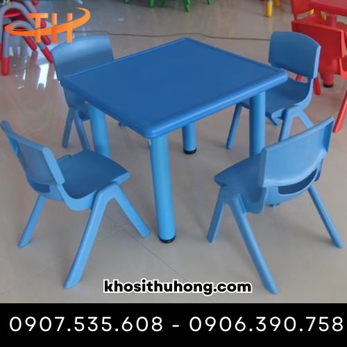 Ghế nhựa thích hợp để phối với bàn cùng màu