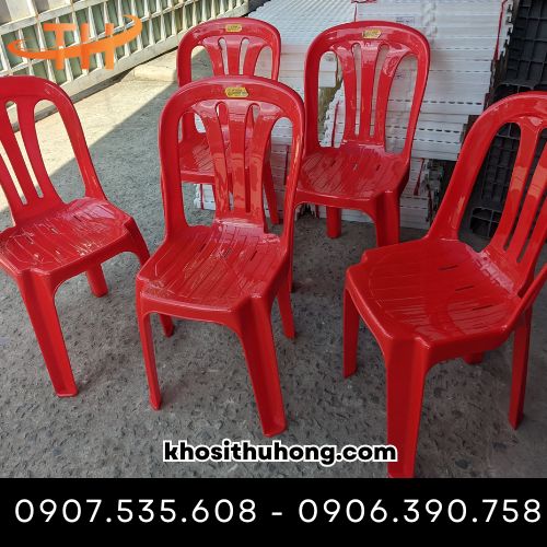 Ghế với nhiều màu sắc khác nhau