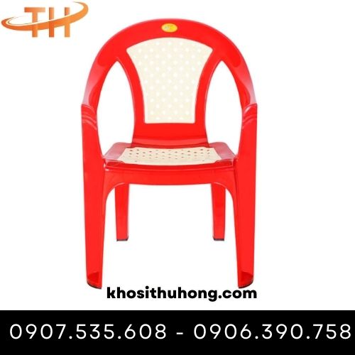 ghế nhựa màu đỏ