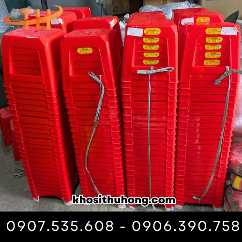 Ghế nhựa vuông thấp dùng trong trường học