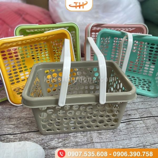 Giỏ chữ nhật có quai với các lỗ tròn thoáng khí tiện lợi Giỏ chữ nhật có quai với các lỗ tròn thoáng khí tiện lợi