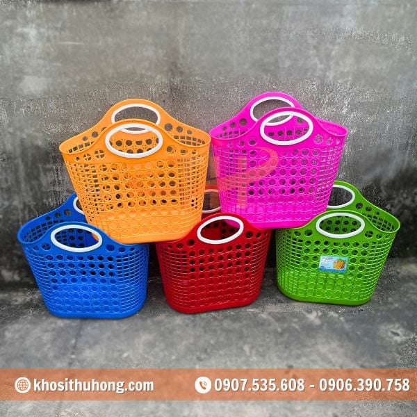 Giỏ nhựa đi chợ với quai xách chắc chắn, cầm không bị đau tay Giỏ nhựa đi chợ với quai xách chắc chắn, cầm không bị đau tay