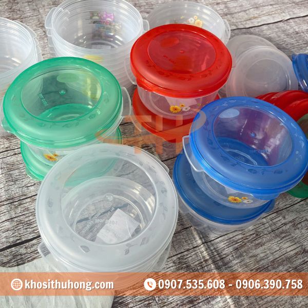 Hộp đựng thực phẩm gồm nhiều màu sắc và kích thước đa dạng Hộp đựng thực phẩm gồm nhiều màu sắc và kích thước đa dạng