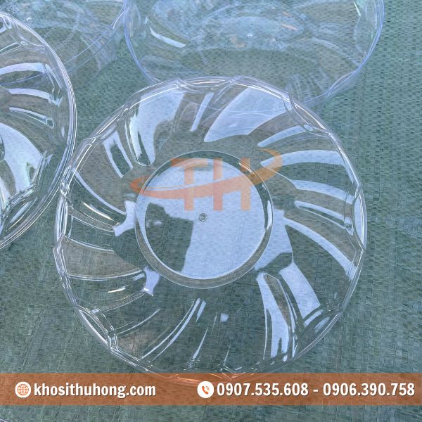 Hộp mica hoa mai đựng yến sào được thiết kế cách điệu theo hình hoa mai Hộp mica hoa mai đựng yến sào được thiết kế cách điệu theo hình hoa mai