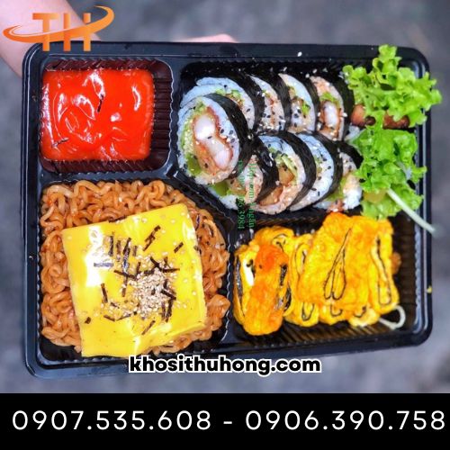 Khay nhựa đựng cơm cuộn