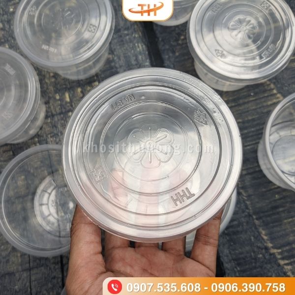 Hộp nhựa dùng 1 lần có nắp đậy chắc chắn Hộp nhựa dùng 1 lần có nắp đậy chắc chắn