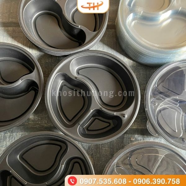 Hộp nhựa tròn với thiết kế 3 ngăn độc đáo Hộp nhựa tròn với thiết kế 3 ngăn độc đáo