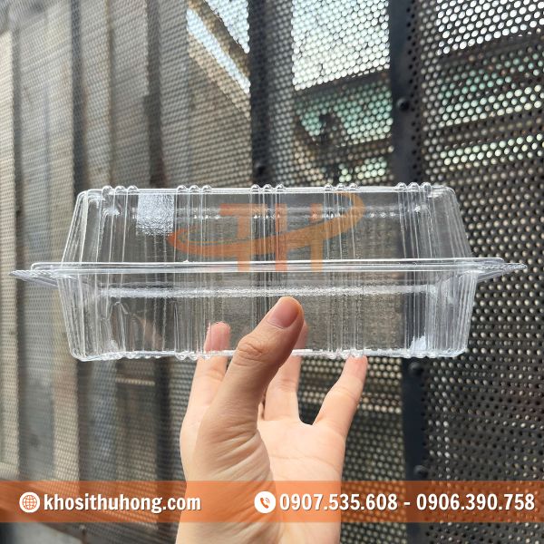 Hộp với chất liệu nhựa nguyên sinh trong suốt giúp quan sát được bên trong Hộp với chất liệu nhựa nguyên sinh trong suốt giúp quan sát được bên trong