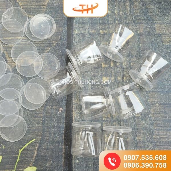 Hũ nhựa đựng sữa chua vuông 120ml trong suốt có nắp chắc chắn Hũ nhựa đựng sữa chua vuông 120ml trong suốt có nắp chắc chắn