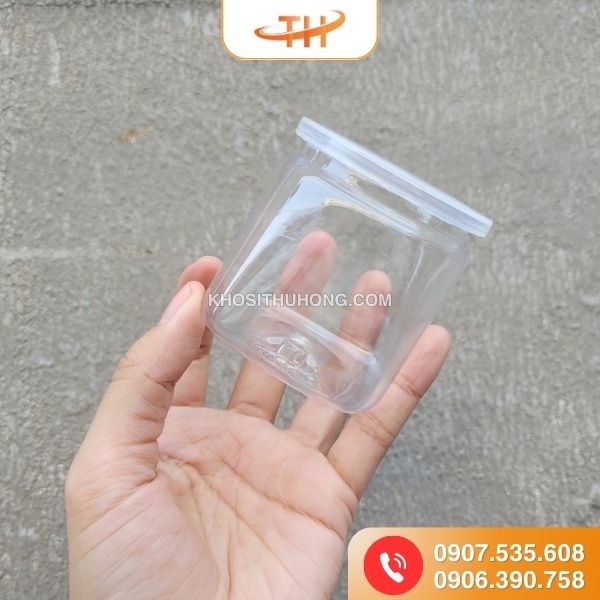 Hũ sữa chua vuông 120ml trong suốt bằng nhựa Hũ sữa chua vuông 120ml trong suốt bằng nhựa