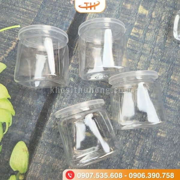 Hũ sữa chua vuông trong suốt thiết kế nắp chắc chắn Hũ sữa chua vuông trong suốt thiết kế nắp chắc chắn