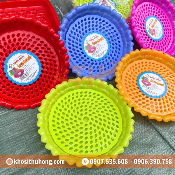 Khay làm từ nhựa cao cấp dễ lau chùi, không bám mùi Khay làm từ nhựa cao cấp dễ lau chùi, không bám mùi