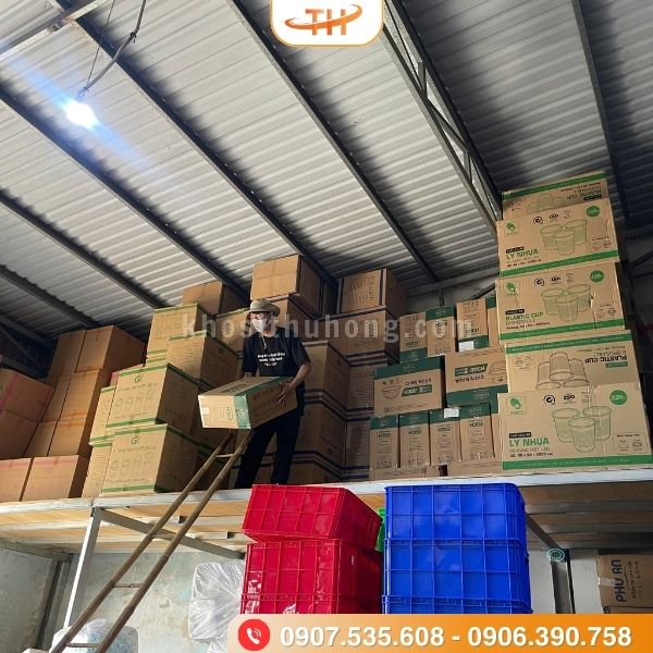 Kho sỉ Thu Hồng chuyên cung cấp chén nhựa dùng 1 lần chất lượng Kho sỉ Thu Hồng chuyên cung cấp chén nhựa dùng 1 lần chất lượng