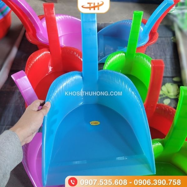 Ky hốt rác nhựa giá sỉ rẻ tận gốc tại Kho Sỉ Thu Hồng Ky hốt rác nhựa giá sỉ rẻ tận gốc tại Kho Sỉ Thu Hồng