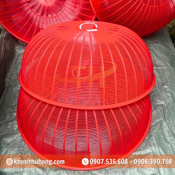 Lồng bàn được làm từ nhựa PP nguyên sinh có độ bền cao Lồng bàn được làm từ nhựa PP nguyên sinh có độ bền cao