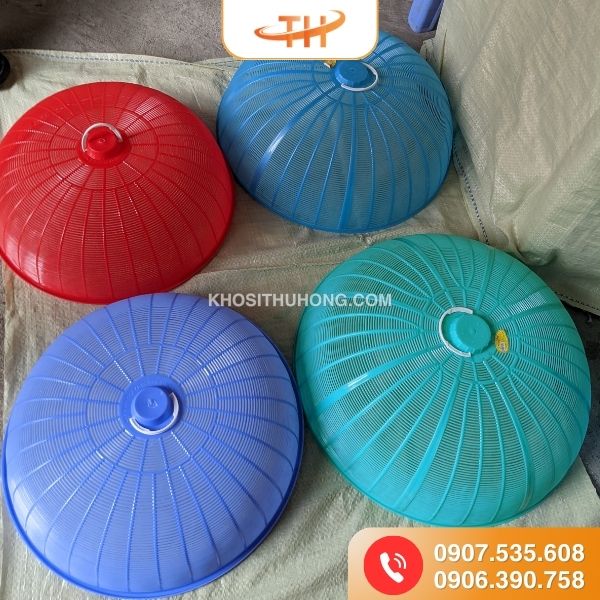 Lồng bàn nhựa là một vật dụng không thể thiếu ở mỗi gia đình Lồng bàn nhựa là một vật dụng không thể thiếu ở mỗi gia đình