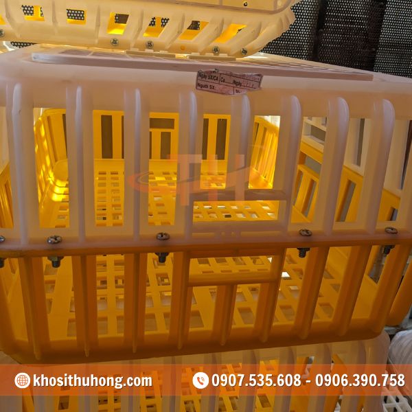 Lồng gà nhựa được làm từ nhựa PP nguyên sinh cao cấp Lồng gà nhựa được làm từ nhựa PP nguyên sinh cao cấp