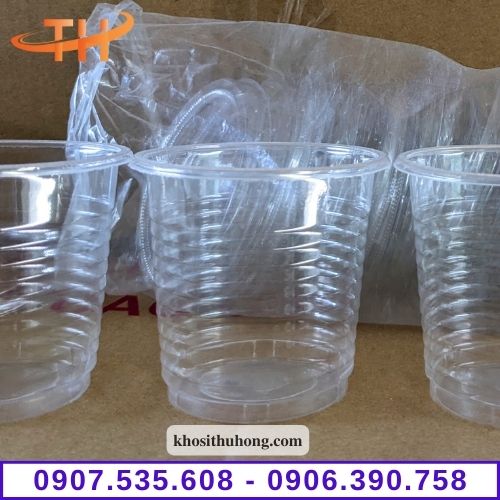 Ly nhựa uống nước 1 lần