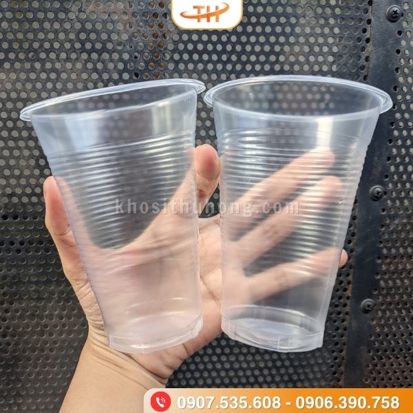 Ly nhựa dùng 1 lần với chất nhựa an toàn Ly nhựa dùng 1 lần với chất nhựa an toàn