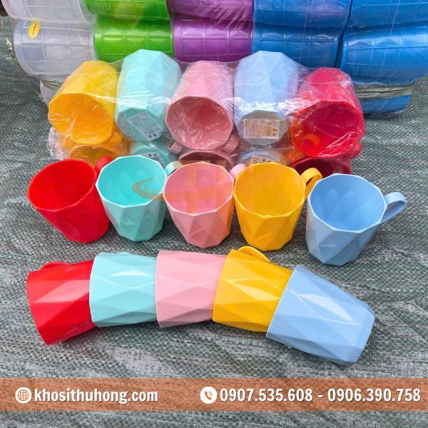 Ly nhựa kim cương Ly nhựa kim cương