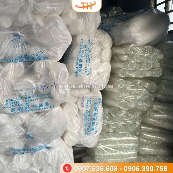 Ly nhựa nắp cầu tại kho Thu Hồng Ly nhựa nắp cầu tại kho Thu Hồng