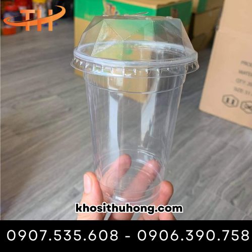 Ly nhựa nắp kim cương