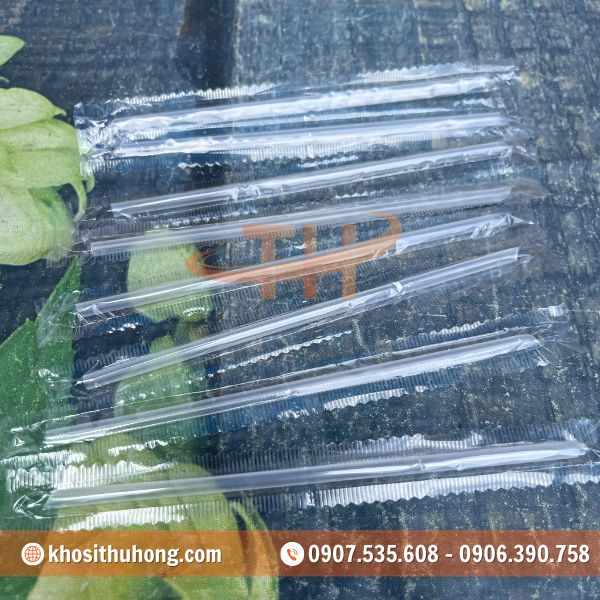 Ống hút có màng bọc thường được sử dụng nhiều trong các sản phẩm sữa hộp Ống hút có màng bọc thường được sử dụng nhiều trong các sản phẩm sữa hộp