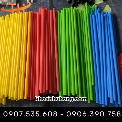 Ống hút có nhiều màu sắc